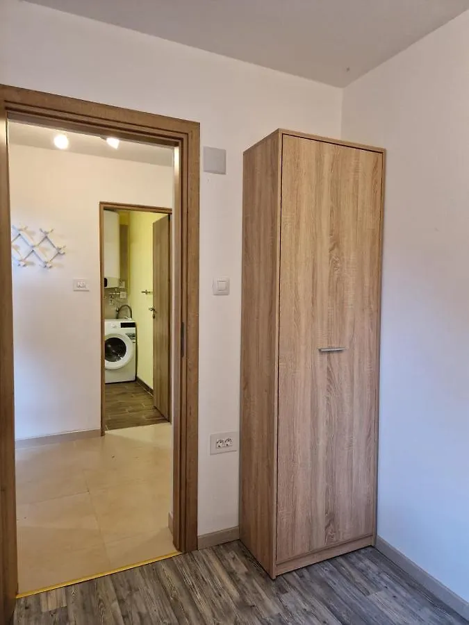 Lavanda Apartman 1 茨雷斯